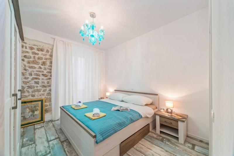 Lanterna Rooms&Apartment Zadar Buitenkant foto