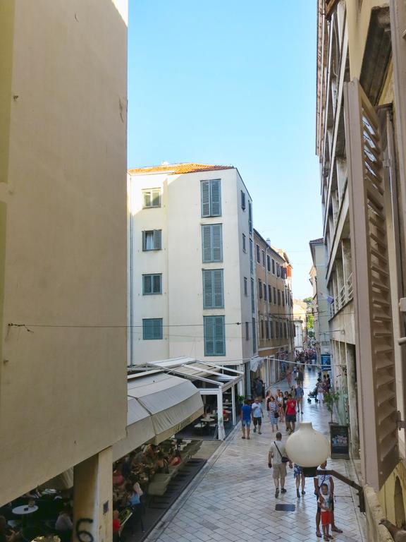 Lanterna Rooms&Apartment Zadar Buitenkant foto
