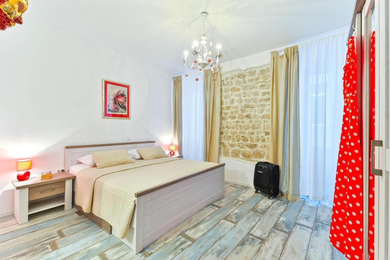 Lanterna Rooms&Apartment Zadar Buitenkant foto
