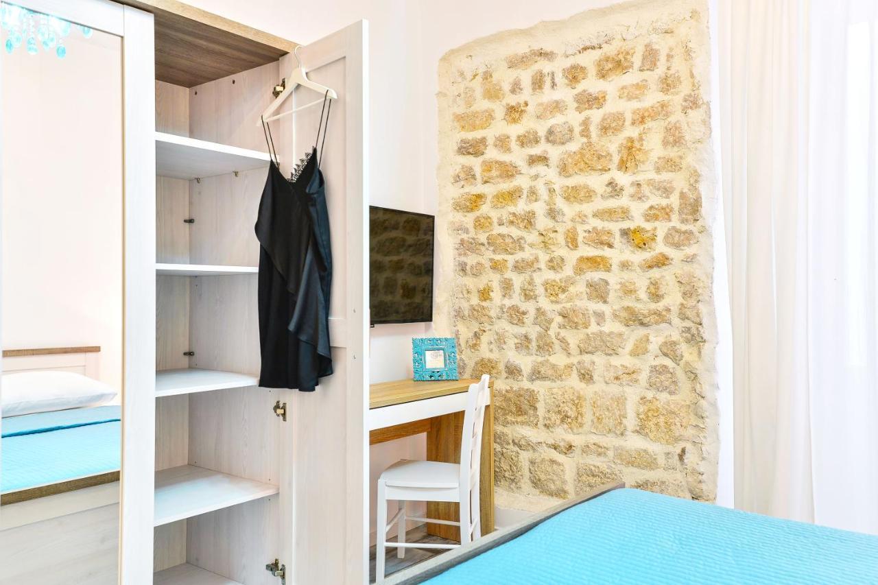 Lanterna Rooms&Apartment Zadar Buitenkant foto